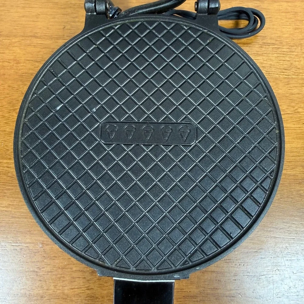 Vitantonio Waffle Coner Waffle Cone Maker 700 NS Vintage Waffle Coner TESTED
